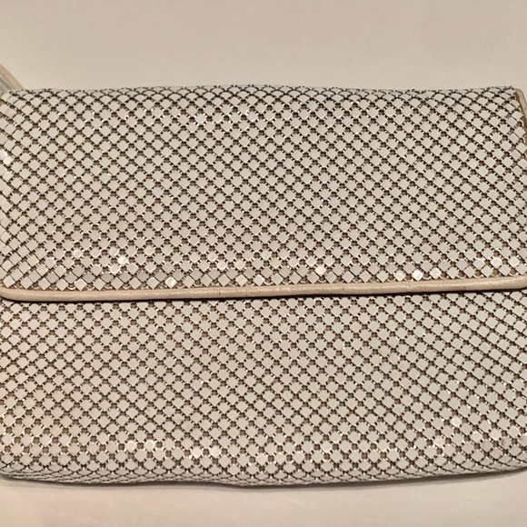 Vintage Whiting and Davis White Metal Mesh Cross Body Shoulder Bag Leather Strap - Picture 3 of 15